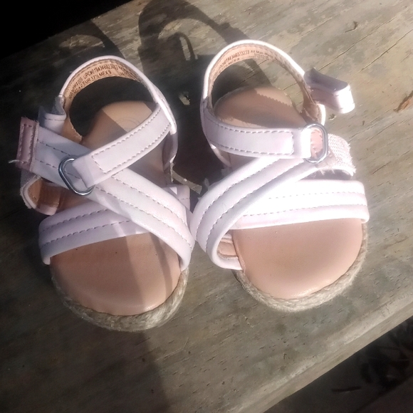 Wonder Nation Sandals - Picture 1 of 3